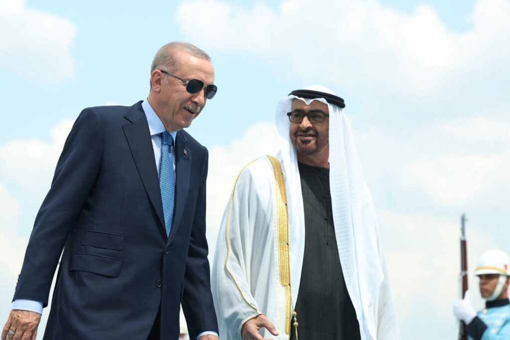 cumhurbaskani erdogan ile bae lideri el nahyan bir araya geldi 7 anlasma imzalandi UwRTOlPj