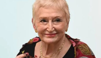 edebiyatci pinar kur hayatini kaybetti PTt6P2NI