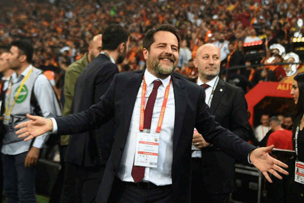erden timurdan galatasaray aciklamasi onumuzdeki 3 4 yil icin donus planim yok BM1OsC2a