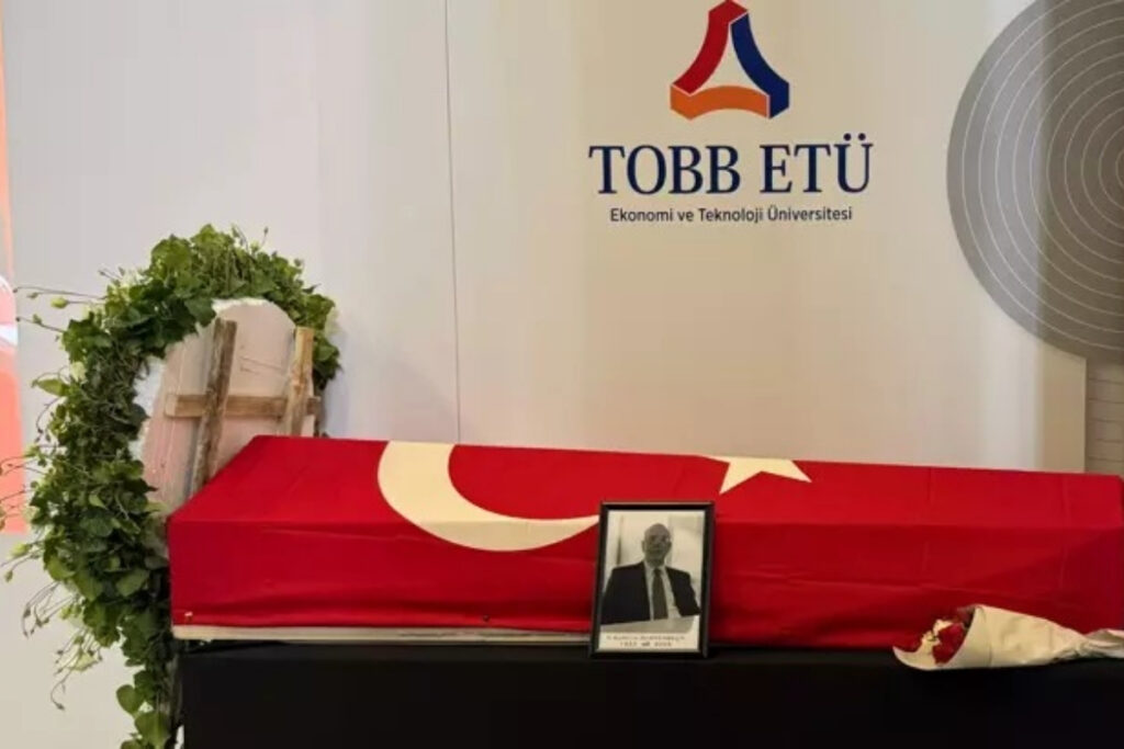 eski tcmb baskani sureyya serdengecti icin tobb etude toren duzenlendi vBOxeqB7