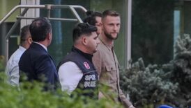 fenerbahcenin transfer gorusmelerine basladigi slovak savunma oyuncusu milan skriniar istanbula geldi pj5KAqU4