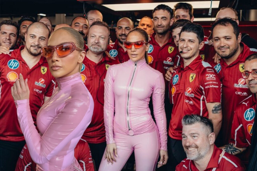 ferrarinin konugu olarak yarisa katilan dunyaca unlu sarkici jennifer lopez fusya lateks tulumuyla barbie IiucfViD