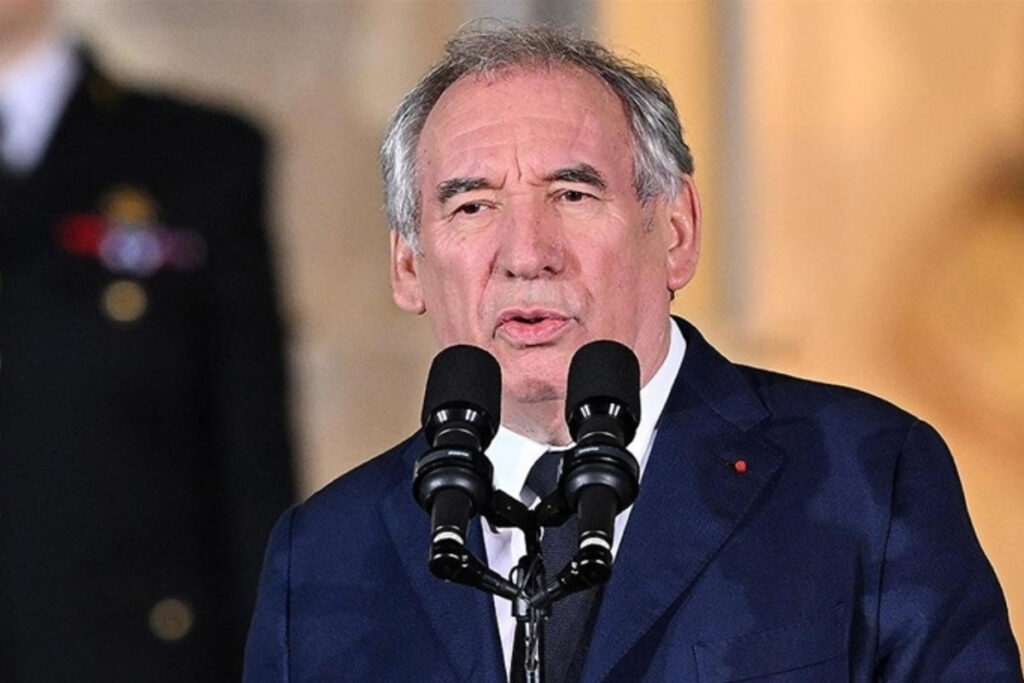 fransa basbakani bayrou ab abd ticaret anlasmasinin yapildigi gunu kara gun olarak niteledi OvZv2edZ