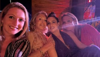 gelinleri caroline koc ve nevbahar koc cigdem simaviyle bodrumda bulustu AIkFQmn4