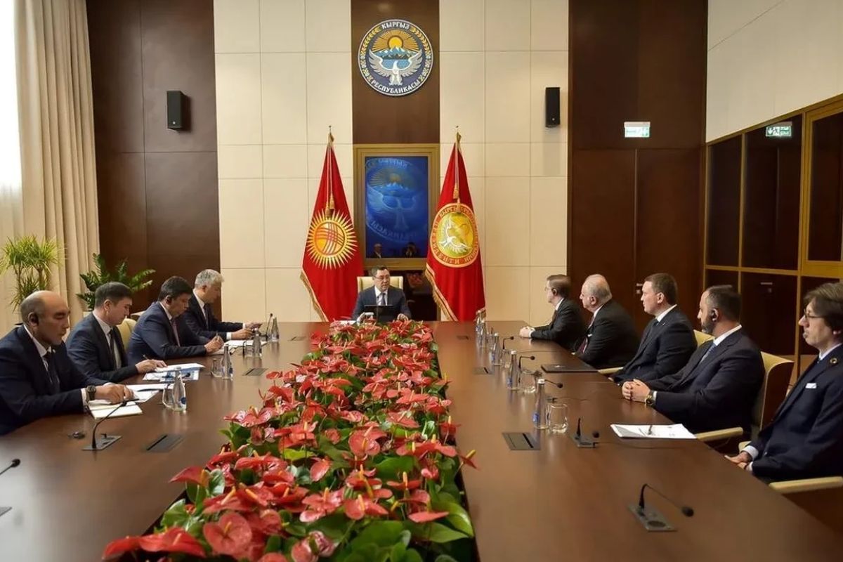 ihlas holding yonetim kurulu baskani mucahid orenkirgizistandaki iki dev enerji projesi icin kirgizistan cumhurbaskani dYeO1Glr