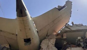 iki ulke tum boeing 787 ve 737leri incelemeyealiyor CybhWb5J