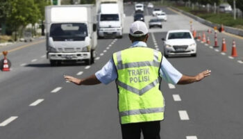 istanbulda trafige dikkat bazi yollar kapatilacak pLKYwuSj