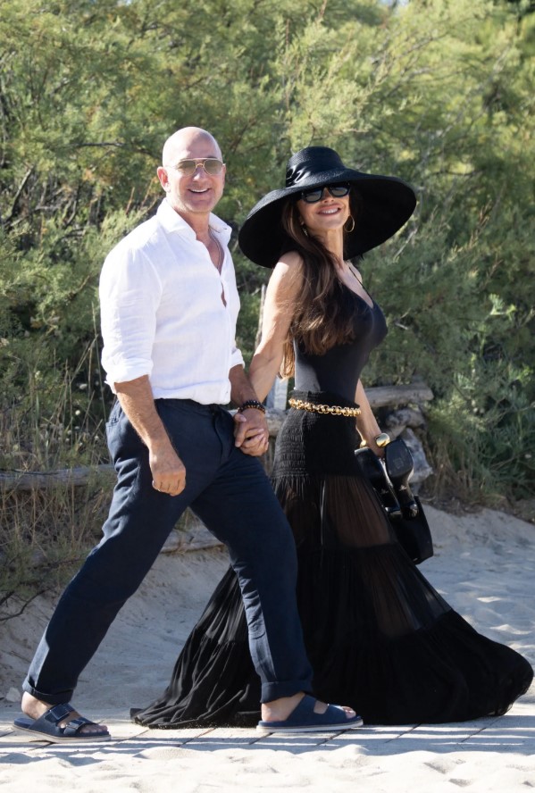 jeff bezostan esi lauren sancheze vogue hediyesi 2