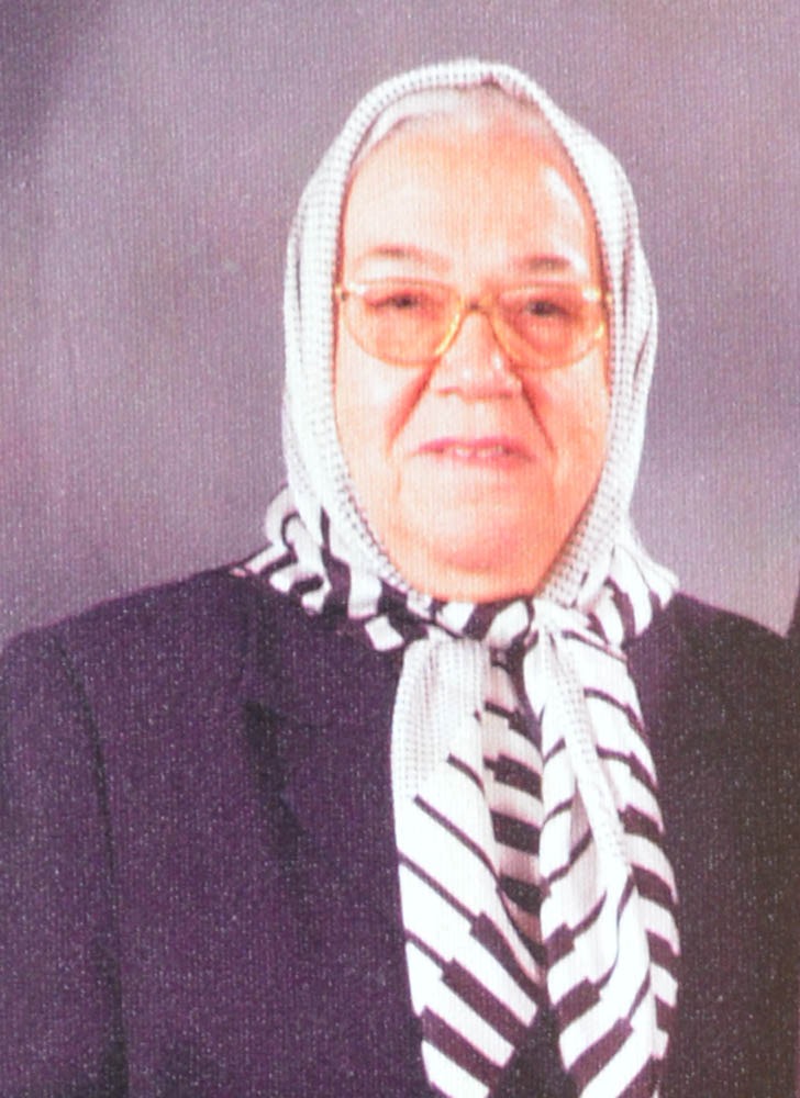 kayserili ozderici ailesinin aci gunu ozkoyuncu madencilik as kurucularindan ali riza ozdericinin esi besime DUl2DfKT