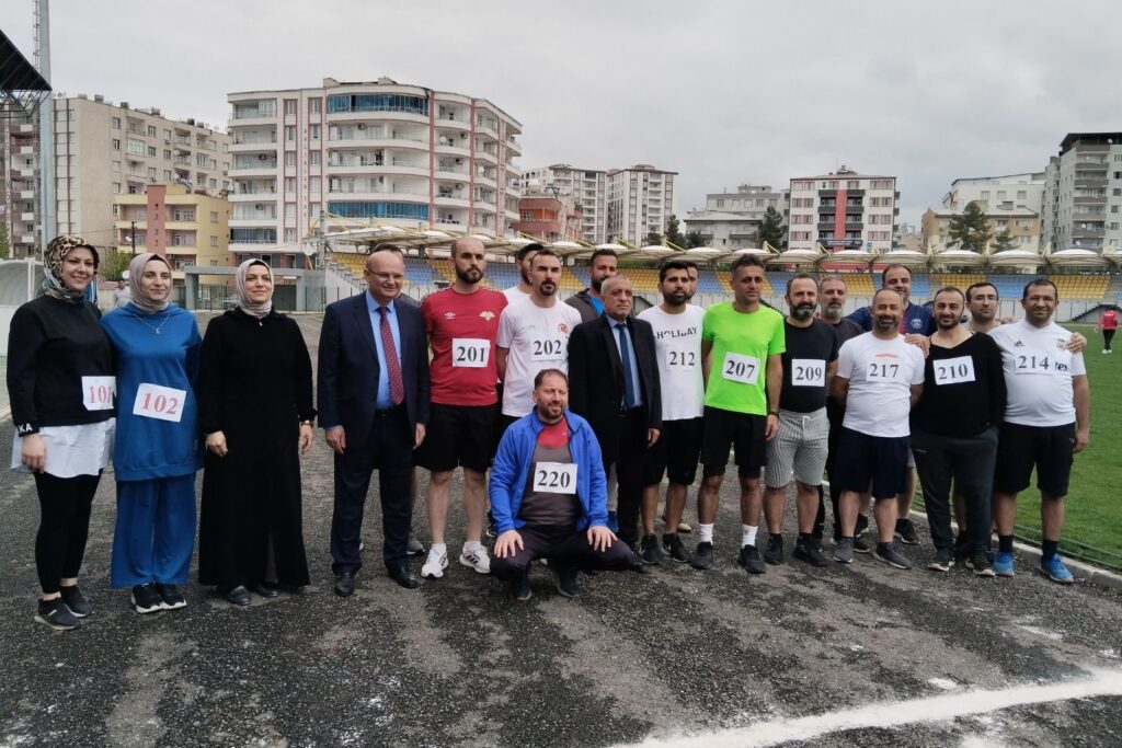 kemal sunalin filmine ilham olan yarisma siirtteyapildi zgMYtg48