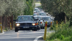 klasik mercedes benz kulubu 2025 yili etkinliklerinin ilkini balikesirin edremit ilcesindeki kazdaglarinda gerceklestirdi ukgjLQGd
