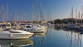 koc holding kapa yaptigi aciklamada gocekteki village port ve exclusive port marinalari devralmak icin B4OPzL9B