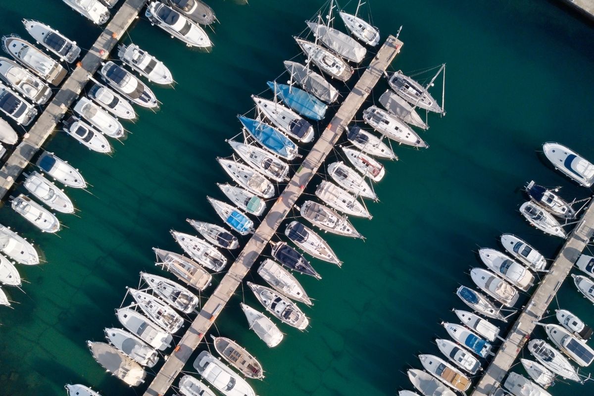 koc holding kapa yaptigi aciklamada gocekteki village port ve exclusive port marinalari devralmak icin