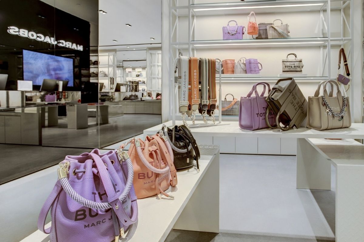 louis vuittonun cati sirketi lvmh marc jacobsi 1 milyar dolara satmak uzere gorusmeler yapiyor apmRDN9F