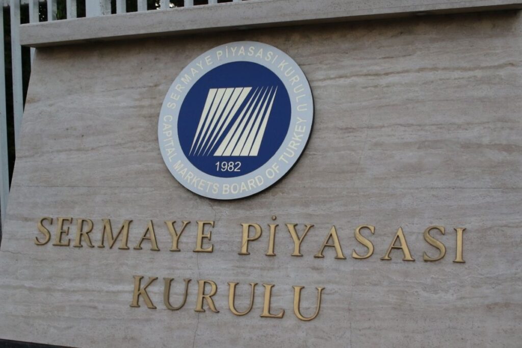 mercedes benz ve karsan otomotivin borclanma araci ihraci basvurusuna spk onayi q7h6jtW4