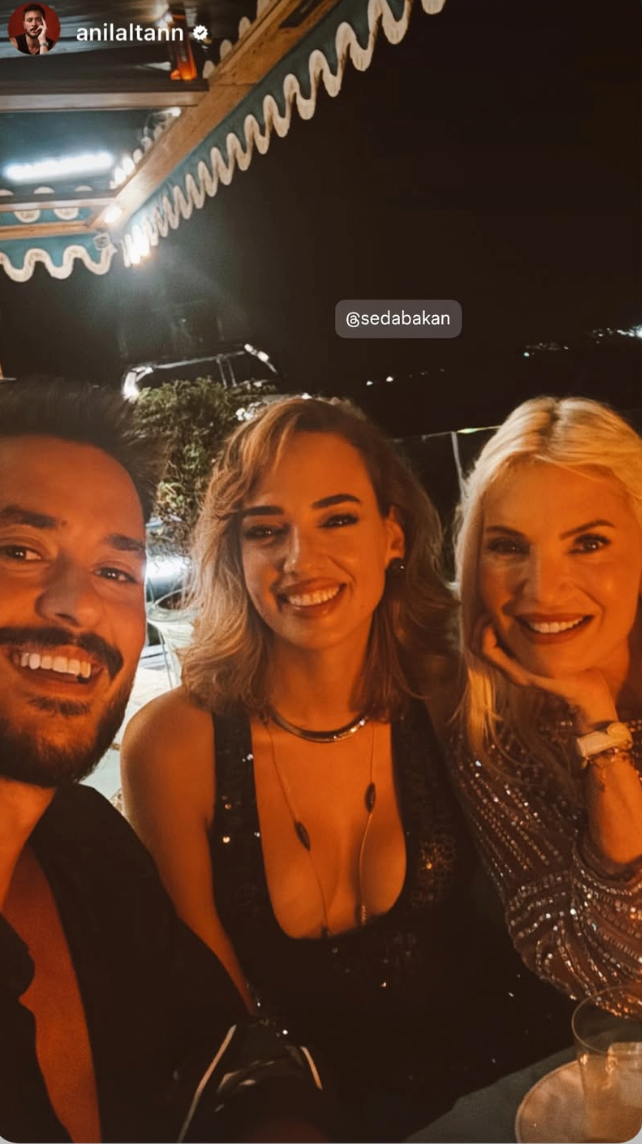 mert alasin kendi icki markasi icin vip konuklarini agirladigi bodrumdaki partiden ilk fotograflar geldi 7zazTtrc