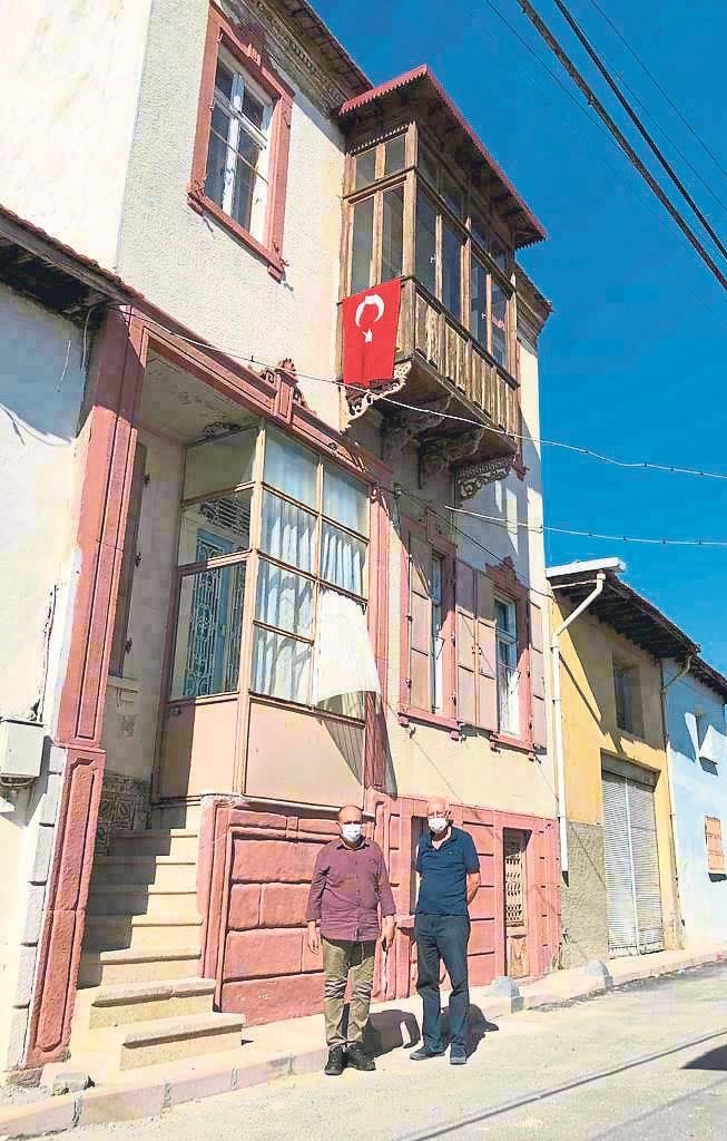 milyar dolarlik servete sahip akhisarli athina dedesi aristotle onassisin izinde 6 Y15vR4aA