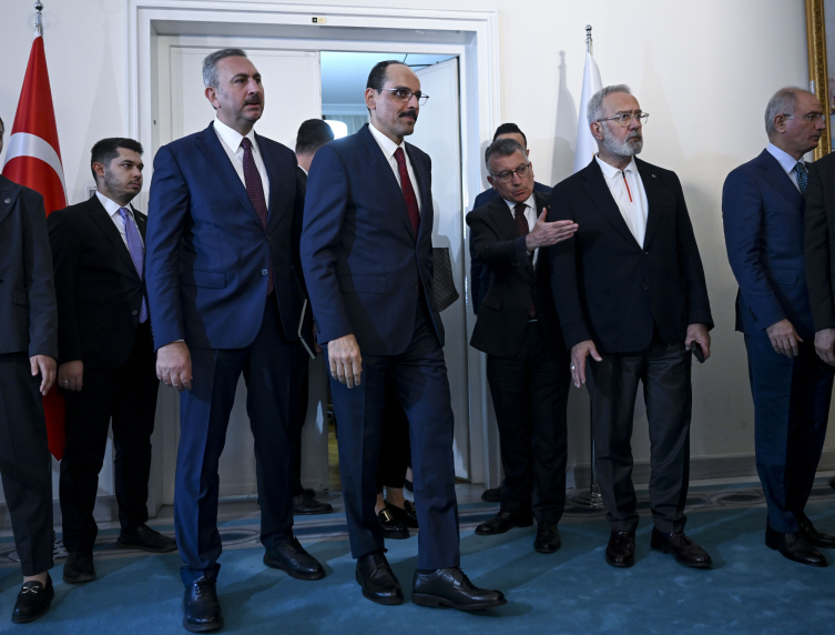 mit baskani ibrahim kalin mhp lideri devlet bahceli ile gorustu 1 OriOQ348