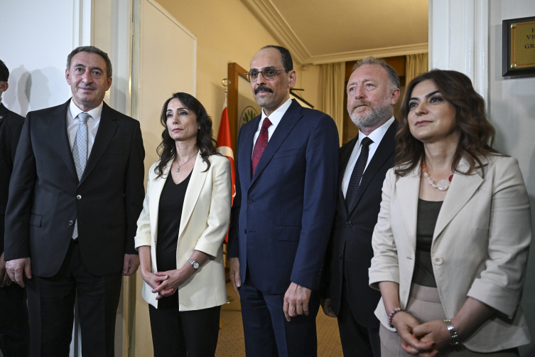 mit baskani ibrahim kalin mhp lideri devlet bahceli ile gorustu 2 5YCnVvCC