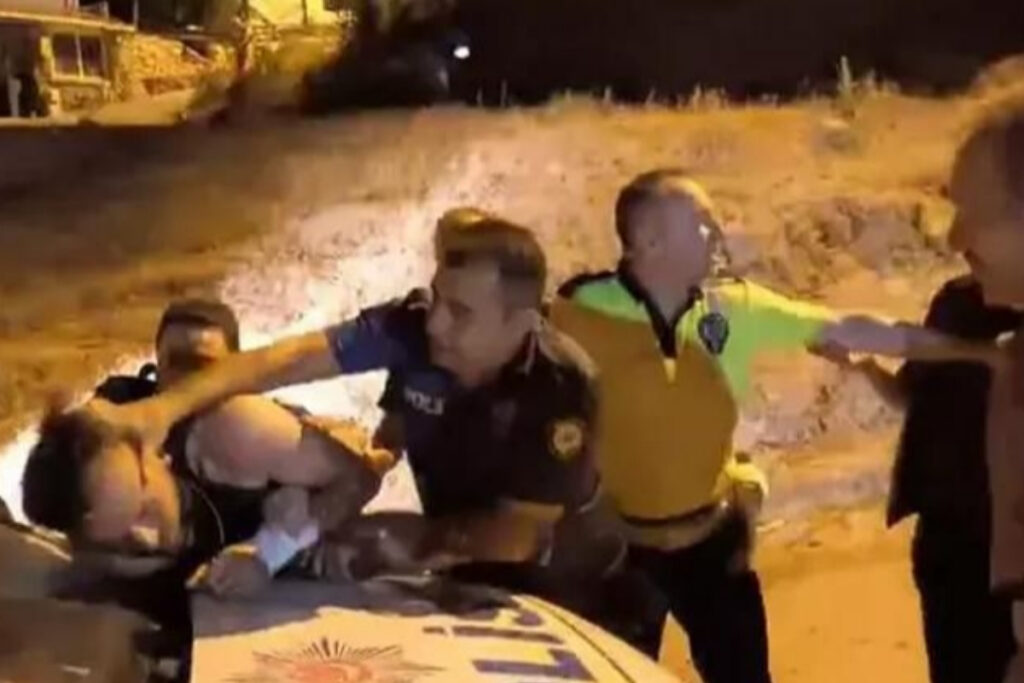 ormanda benzin bidonuyla yakalandi fetocu cikti qW8khFMC