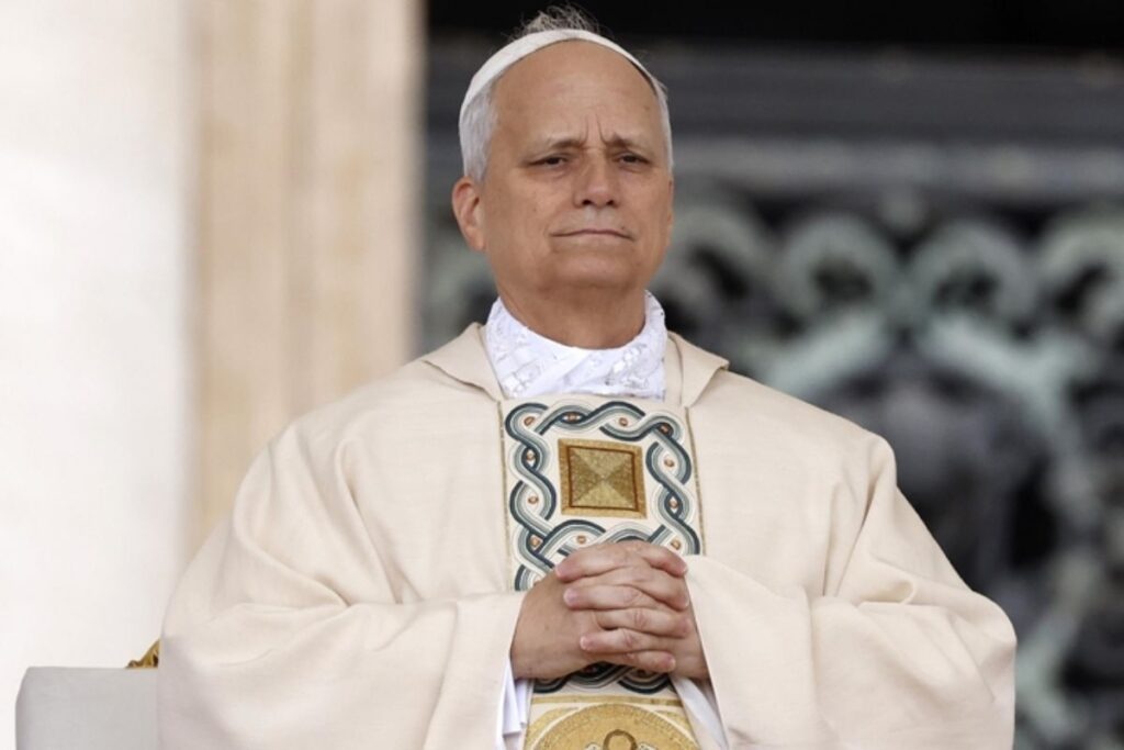 papa leo kasim ayinda iznike geliyor ivFyrz3q