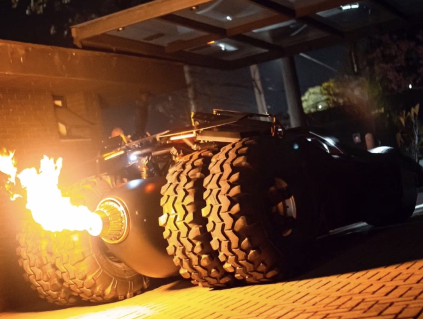 sakatliktan yesil sahalara golle donen neymar yollara da batmobile ile dondu 1 79Iyl9WO
