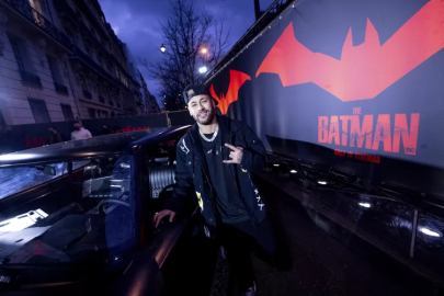 sakatliktan yesil sahalara golle donen neymar yollara da batmobile ile dondu 2 3rkdNcVA