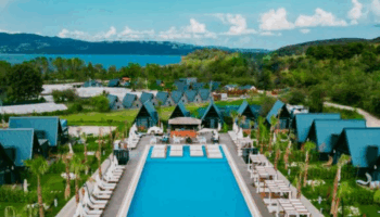 sapancanin en unlu ve luks bungalov sitesi olan ramada resort thermal oteldeki 91 bungalov V94DHPDO