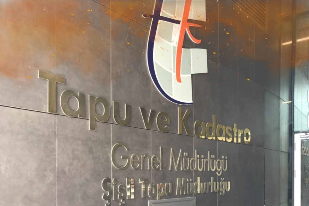 sisli tapu mudurlugunde arsivde yangin cikti yDLnGDzf