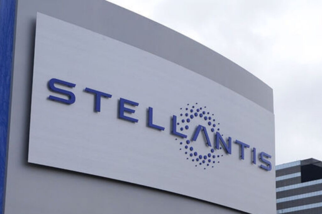 stellantis 2025in ilk yarisinda 23 milyar euro net zarar acikladi TQsyxkLs