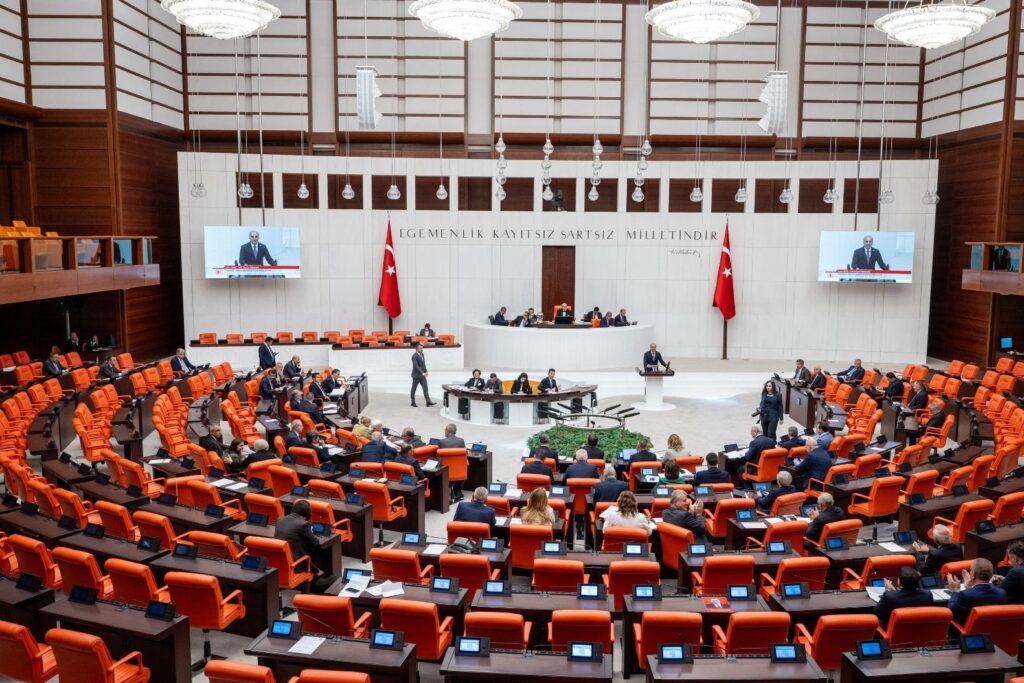 tbmmde israilin suriyedeki saldirilarina karsi tezkere kabul edildi OIU9mCvL