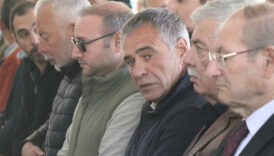 teknik direktor ersun yanalin babasi ural yanal hayatini kaybetti PTedkacD