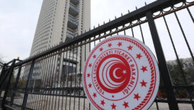 ticaret bakanligi karariyla 5 sirketin sektorel dis ticaret sirketi statusu resmi gazetede yayimlanan tebligle QLammIk9