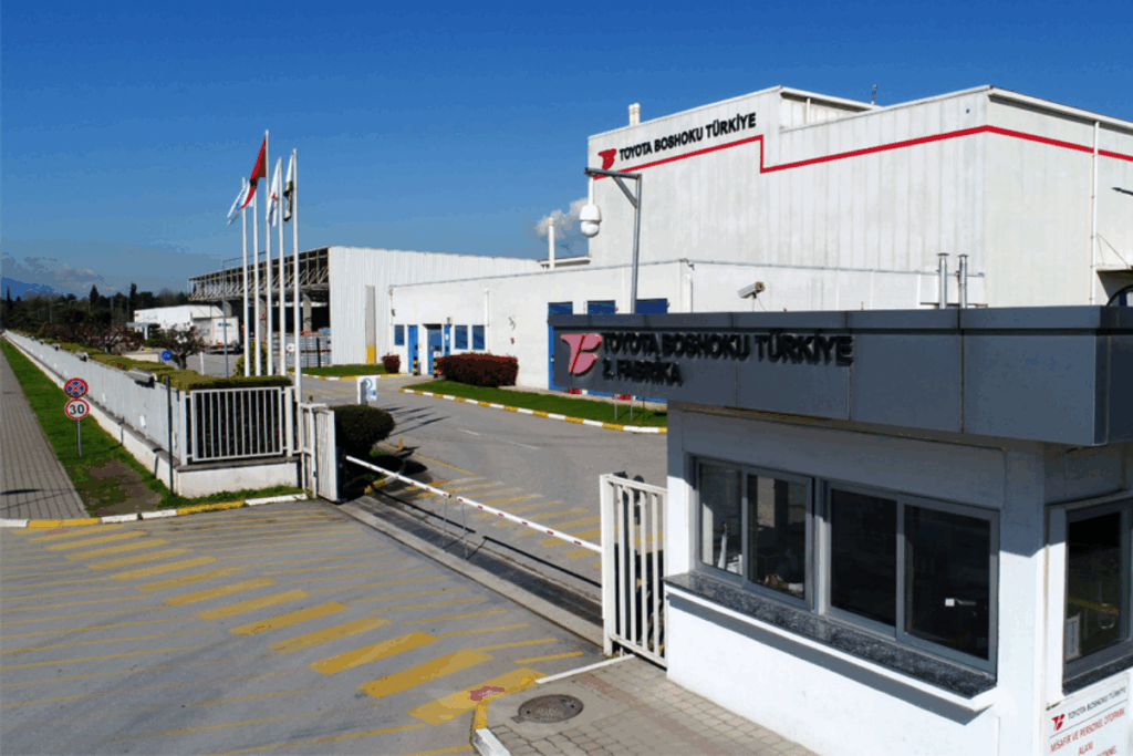 toyota emeklilerini unutmadi eski calisanlarina da bonus odemesi yapacak HCUJT4et