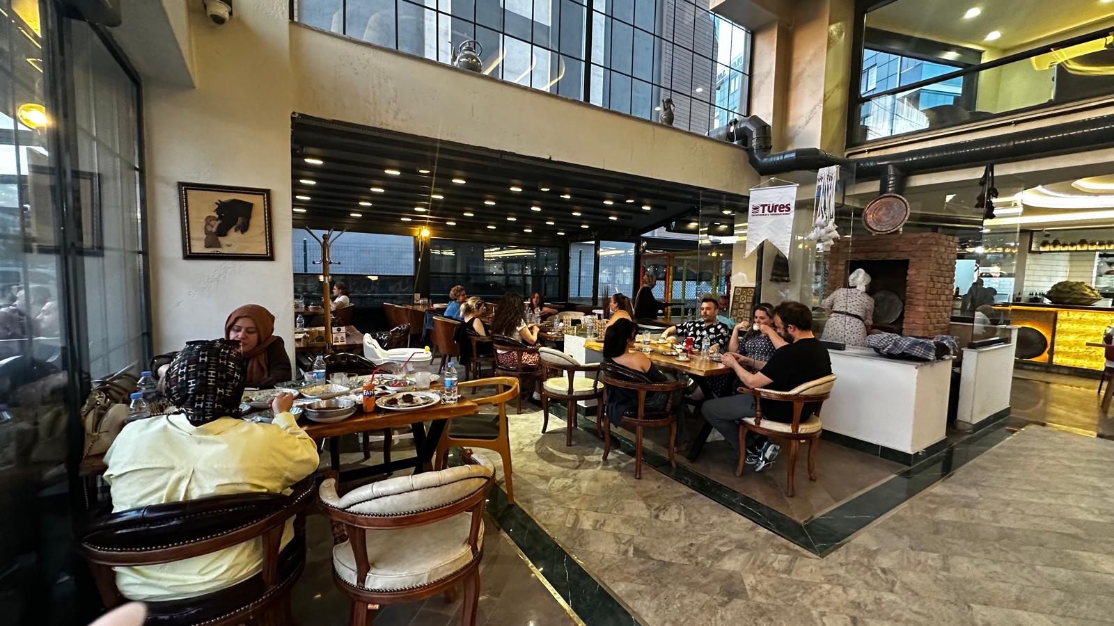 van kultur yolu festivali esnafin yuzunu guldurdu dort aylik isi bir haftada yaptik 0 a3HdiX6t
