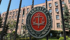 yargitay tartistigi esini eve kilitleyerek ayrilan kisinin cezasini onadi NLiwuwCR