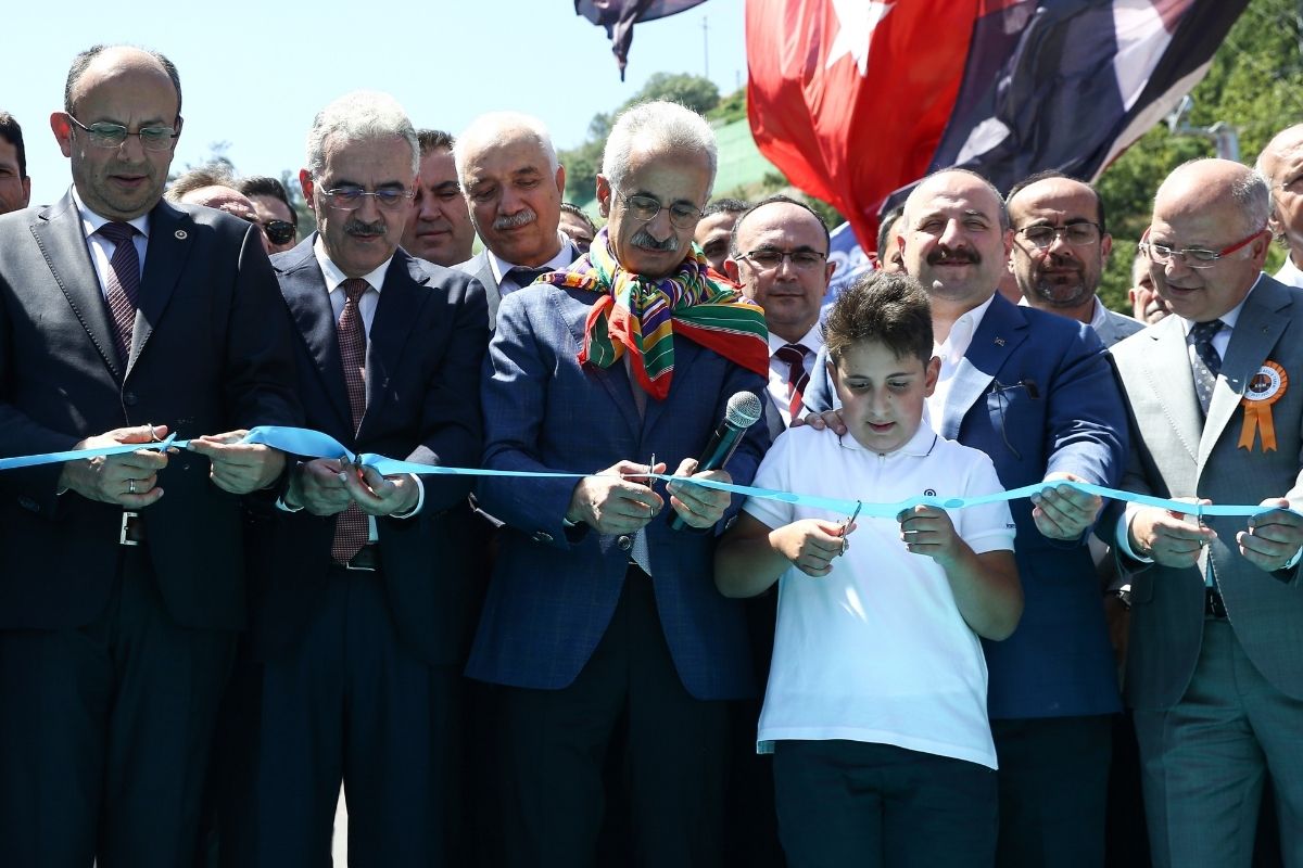 yolu 3 dakikaya indiren doganci tuneli acildi 0 cJC5id1q