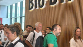 2 haziran 2024te tosyali holdinge ait ozel jetle istanbula gelen mourinho bugun terminalde tek 23veb3yM