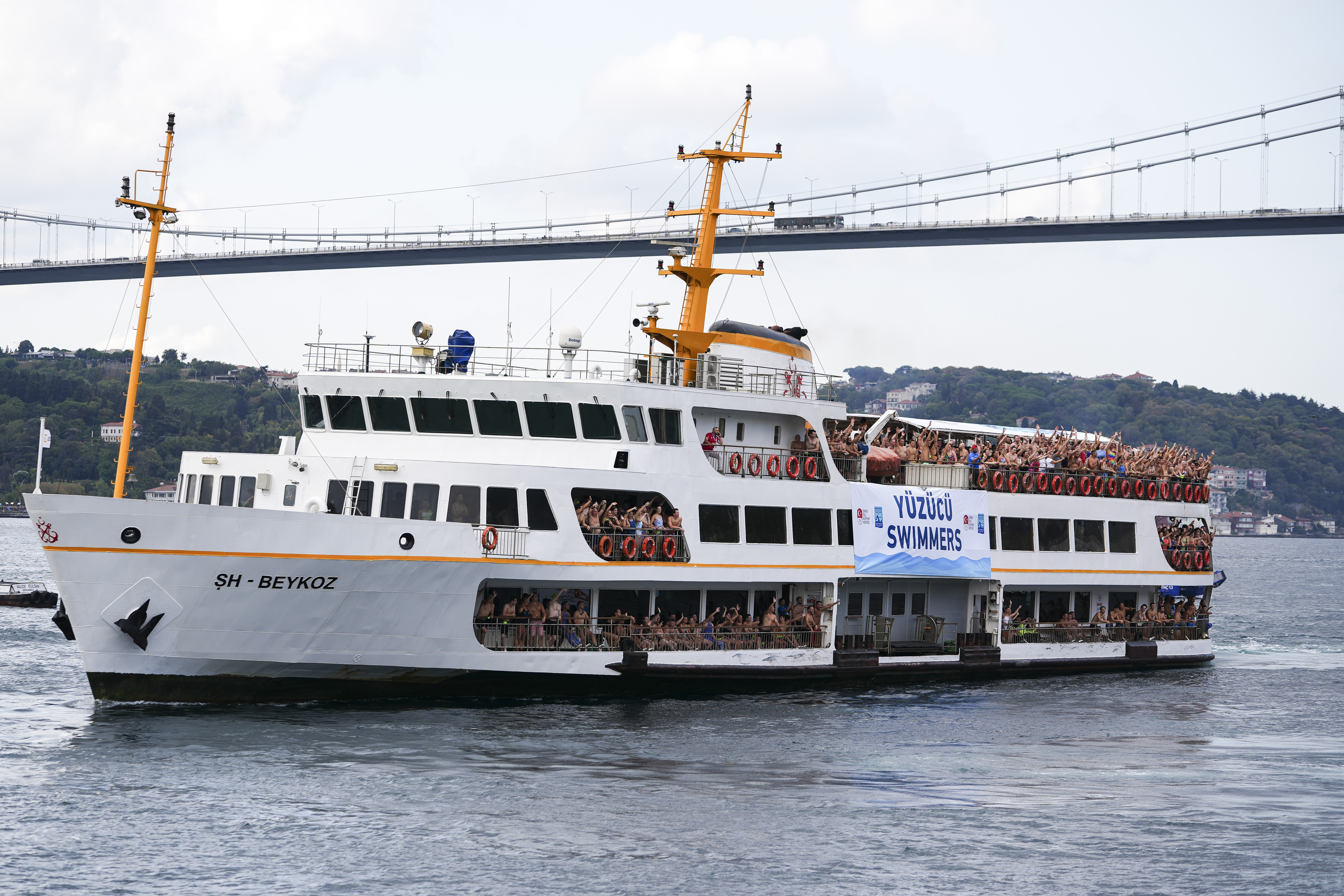 37 bogazici kitalararasi yuzme yarisi yapildi 1 dBgF2ddc