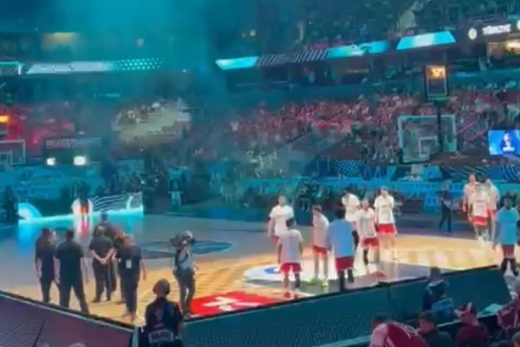 a milli erkek basketbol takimi letonya karsisinda ilk macinda Eg7w87NY