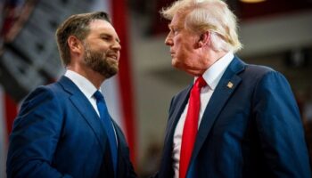 abd baskan yardimcisi vance trumpin sagliginin bozulmasi halinde baskanliga hazirim dekOBJeQ
