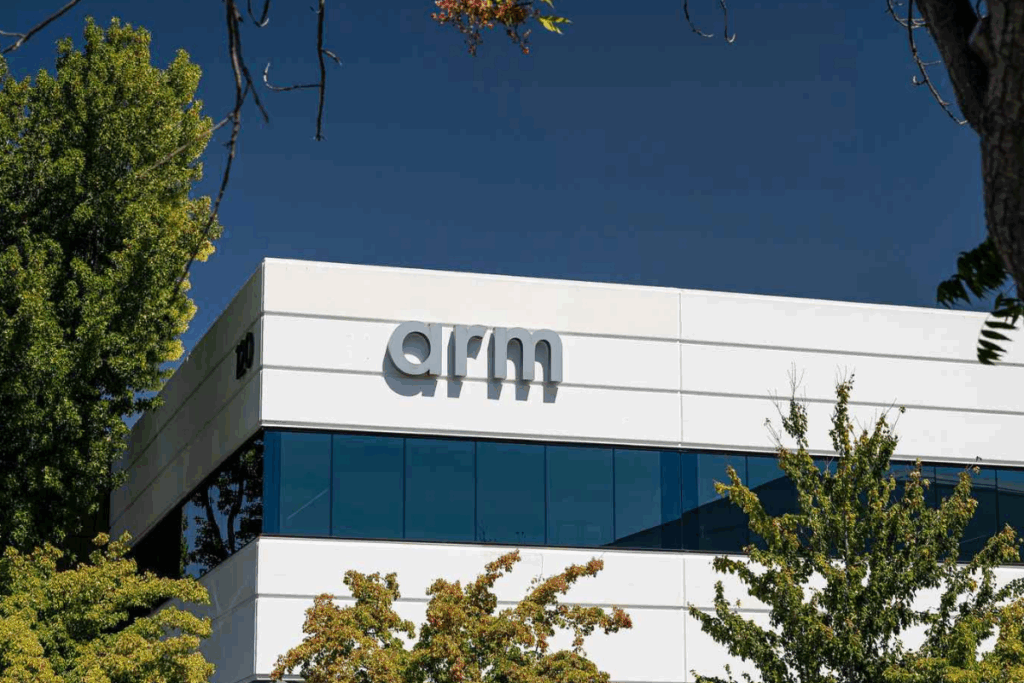arm amazonun yapay zeka cip uzmanini transfer etti m9huZ2hy