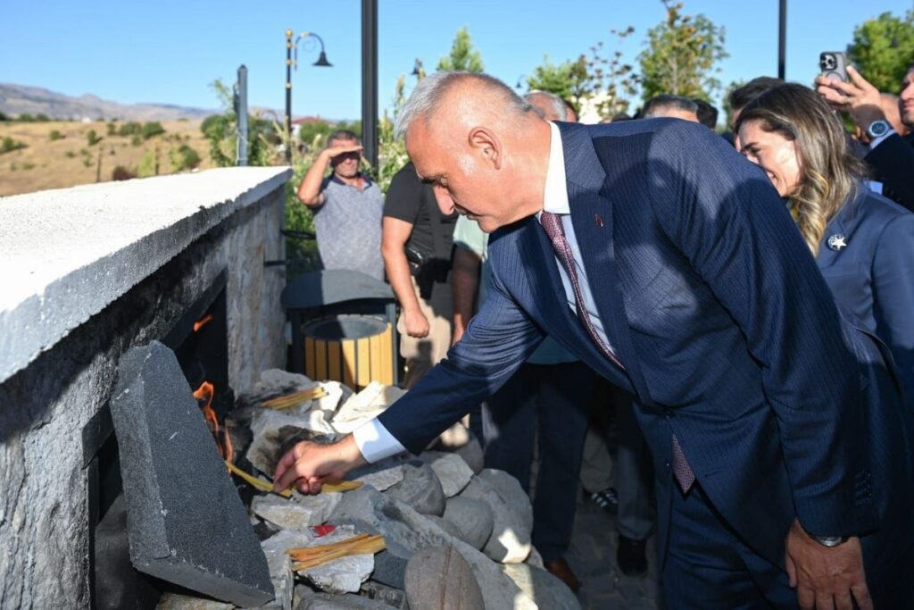 bakan ersoy acikladi tunceli turizmine 3 tematik rota sDxNN7Fh