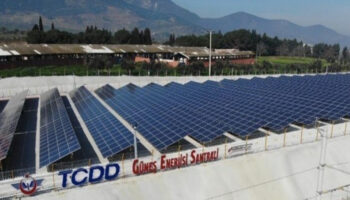 bakan uraloglu demir yolu tesislerinde 4 gunes enerjisi santralinin devreye alindigini bildirdi nNfUY2pn