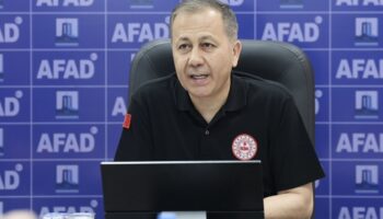 bakan yerlikaya acikladi canakkaledeki yanginlar kontrol altina alindi PlruA9MA