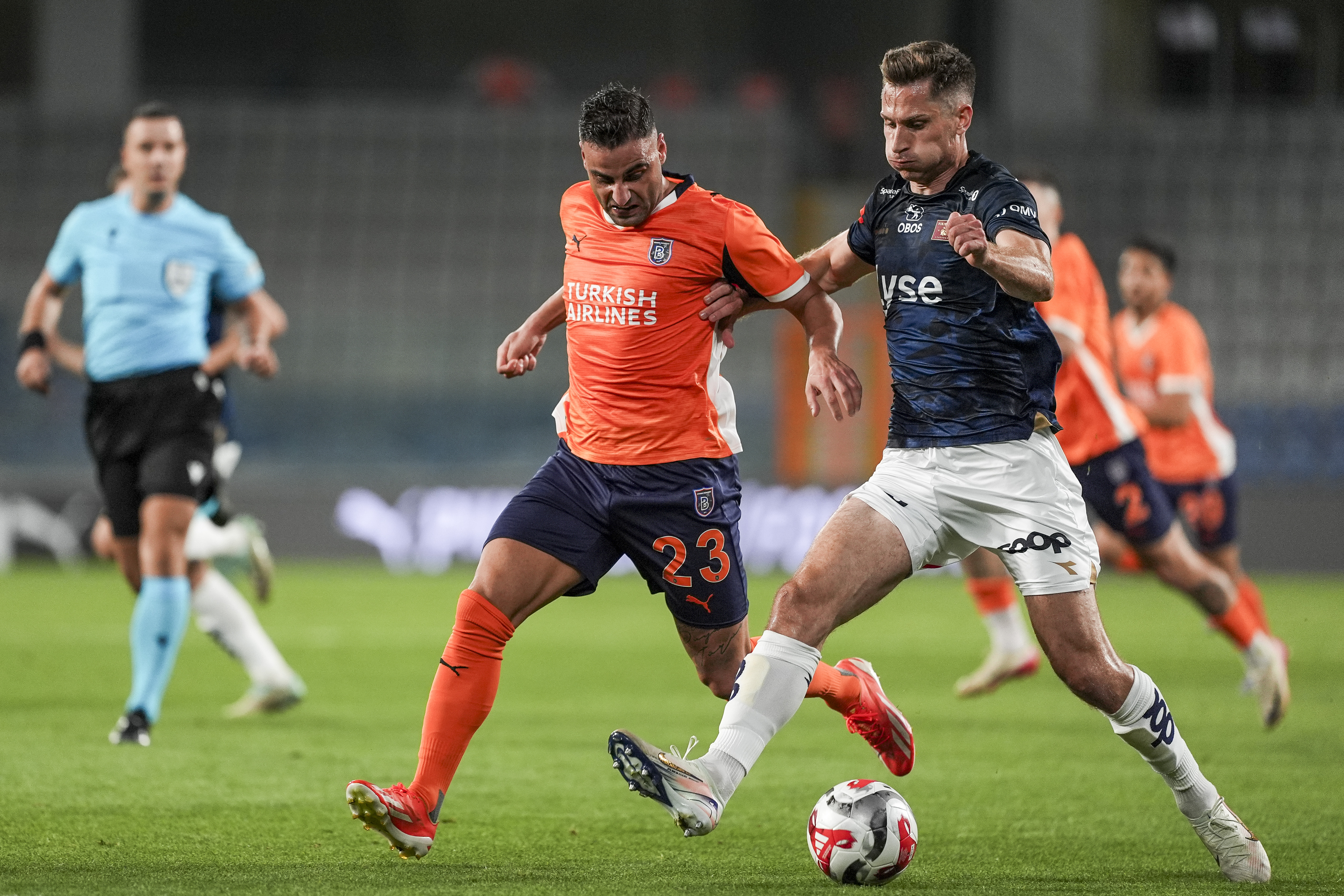 basaksehir viking ile 1 1 berabere kaldi ve uefa konferans liginde play off turuna yukseldi 0 bQkZ7veD