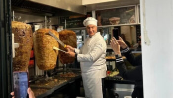 bavyera basbakani markus soder doner keserken goruntuleriyle sosyal medyanin gozdesi oldu ve soder kebab tpQr1e4Q
