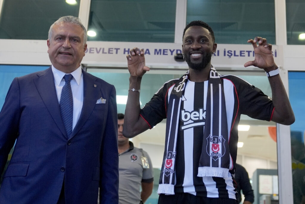 besiktas ndidiyi istanbula getirdi ugPHQxku