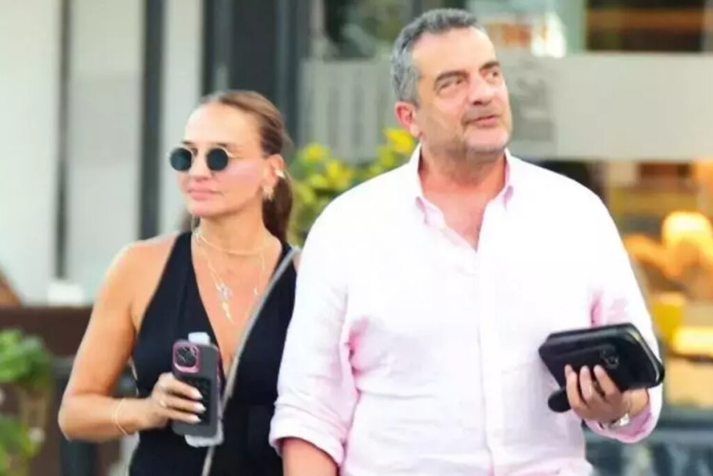 bodrum tatiline devam eden ebru akel ve doktor nevzat melih gunduz turkbukunde kameralara yakalandi ZYcYCkuh