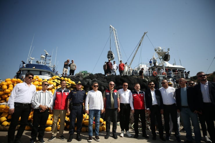 canakkaleli balikcilar denize acildi 0 zAjG1RkP